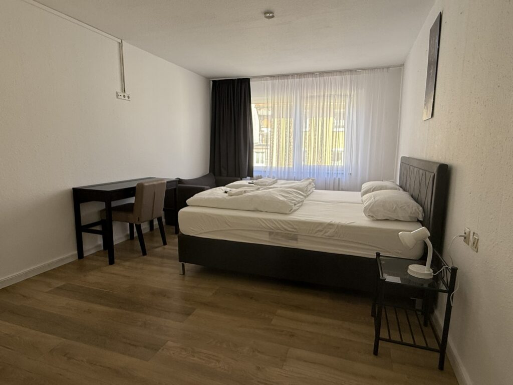 515420E8-DD3D-4462-B586-63E676CBA308_1_102_o