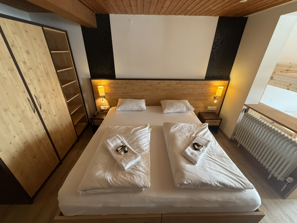 62129C0A-4210-4CDB-86F6-5DBFCF7116D7_1_105_c